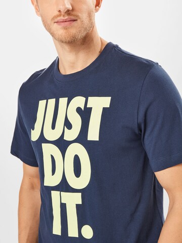 T-Shirt Nike Sportswear en bleu