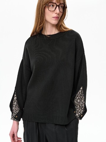 Blue Shadow Sweater in Black: front