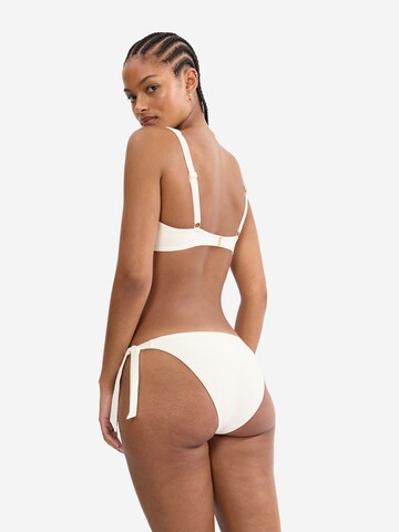 TRIUMPH Triangel Bügel-Bikini-Top ' Red Label Summer Dune ' in Beige