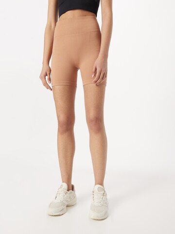 ROXY Skinny Sportshorts 'CHILL' in Braun: Vorderseite