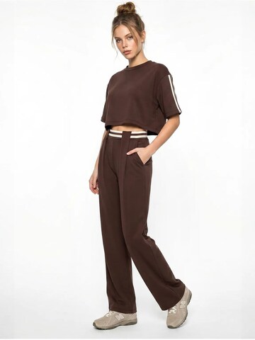 Pantalons de tailleur Bianco Lucci en marron