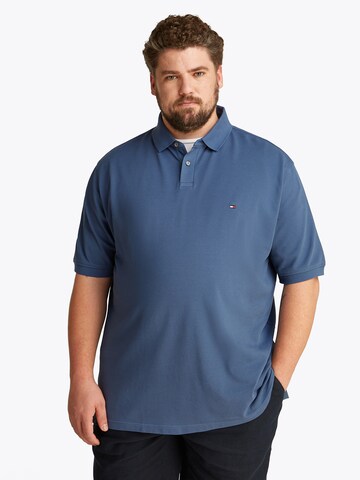Tommy Hilfiger Big & Tall - Camisa '1985' em azul: frente