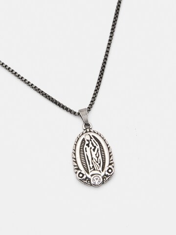 Pull&Bear Necklace in Silver