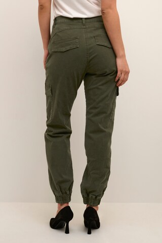 Cream Tapered Cargohose 'Manva' in Grün