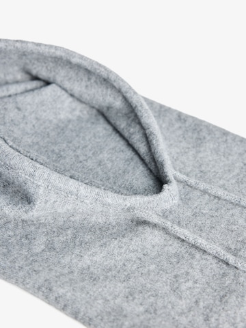 Bershka Mütze in Grau