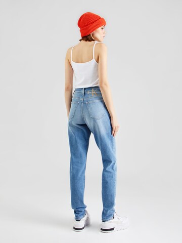 Calvin Klein Jeans regular Jeans 'MOM Jeans' i blå