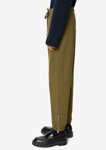 Tapered Pantaloni de la Marc O'Polo pe verde