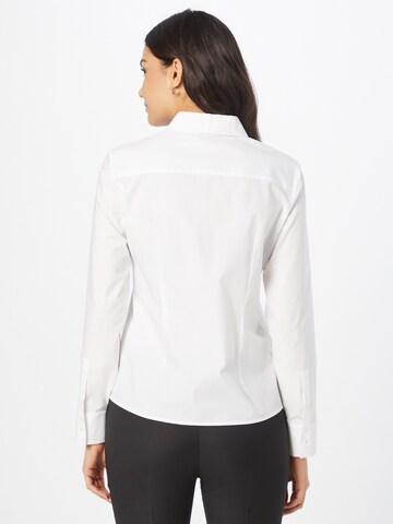 Camicia da donna 'Banew' di BOSS Black in bianco