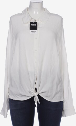 SHEEGO Blouse & Tunic in 6XL in White: front