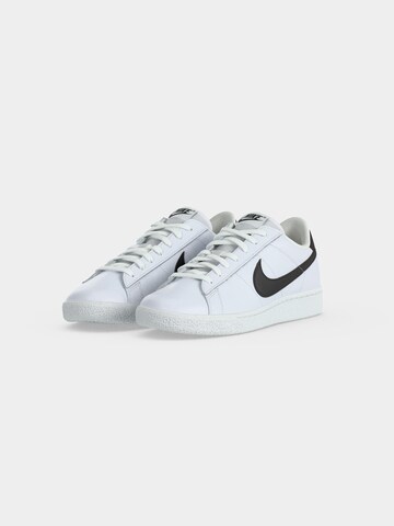 balts Nike Sportswear Zemie brīvā laika apavi 'CLASSIC'