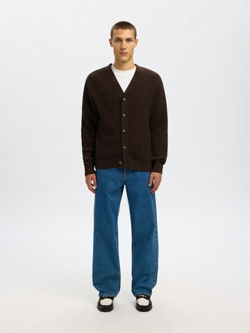 Vestes en maille SELECTED en marron