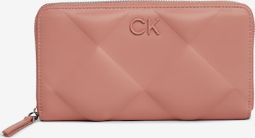 Calvin Klein Wallet in Pink: front