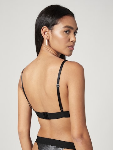 Triangle Soutien-gorge 'Yasmina' VIERVIER en noir