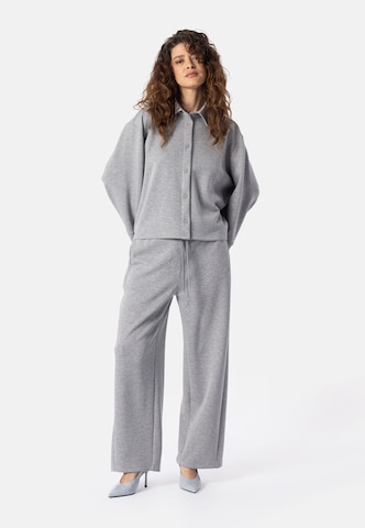 Wide leg Pantaloni 'Reena' di Elias Rumelis in grigio