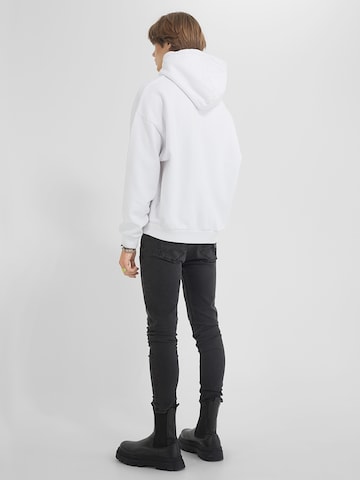 Young Poets Sweatshirt 'Danis' in White