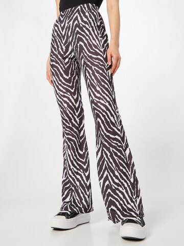 Nasty Gal Flared Leggings i svart: framsida