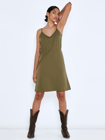 Noisy may - Vestido 'SUMI' en verde