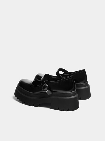 Pull&Bear Slip-ons in Black