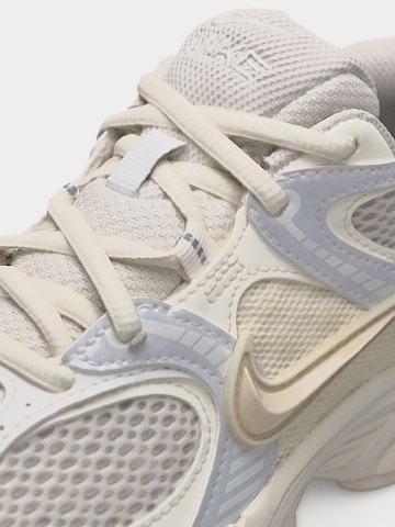 Nike Sportswear Platform trainers 'V5' in Blue