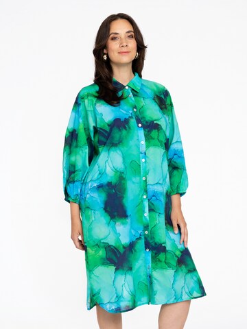 Yoek Blouse in Groen: voorkant