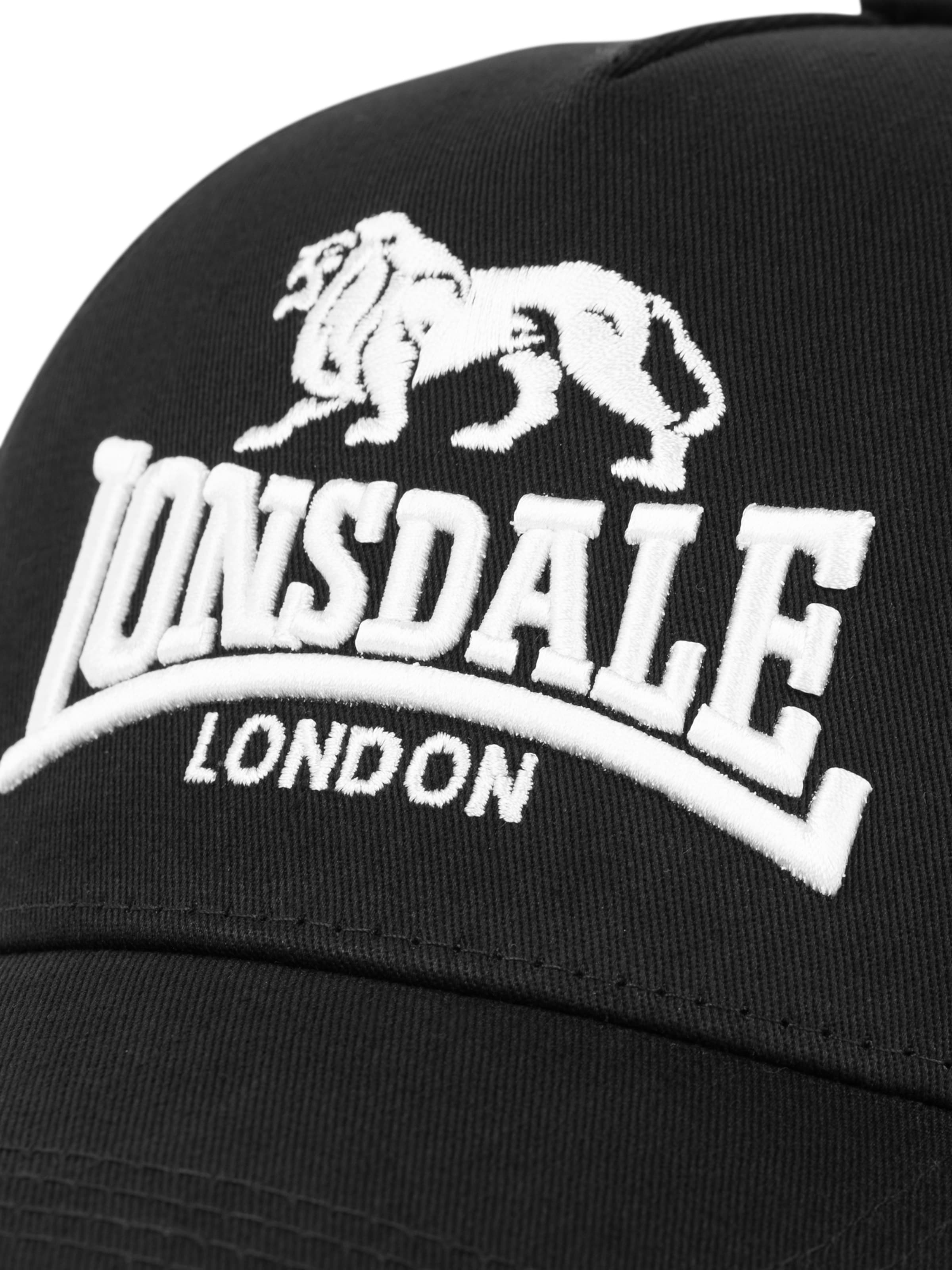 Lonsdale London Cap 'BLAYDON' in Black