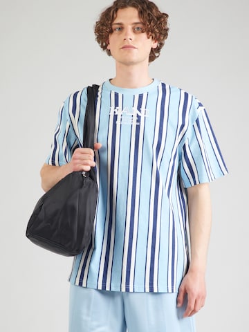 Karl Kani T-Shirt in Blau: Vorderseite