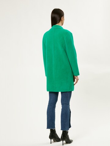 Influencer Between-seasons coat in Green