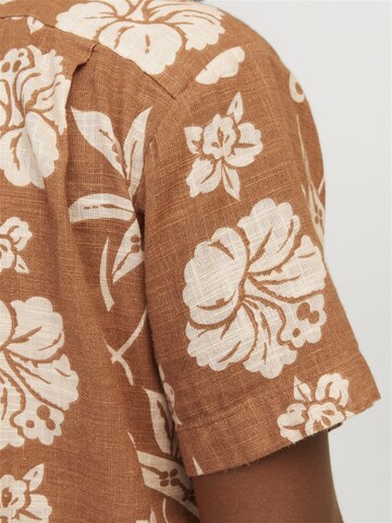 JACK & JONES - Ajuste confortable Camisa 'JJFlores' en marrón