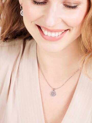 Chaîne Lucardi en argent : devant