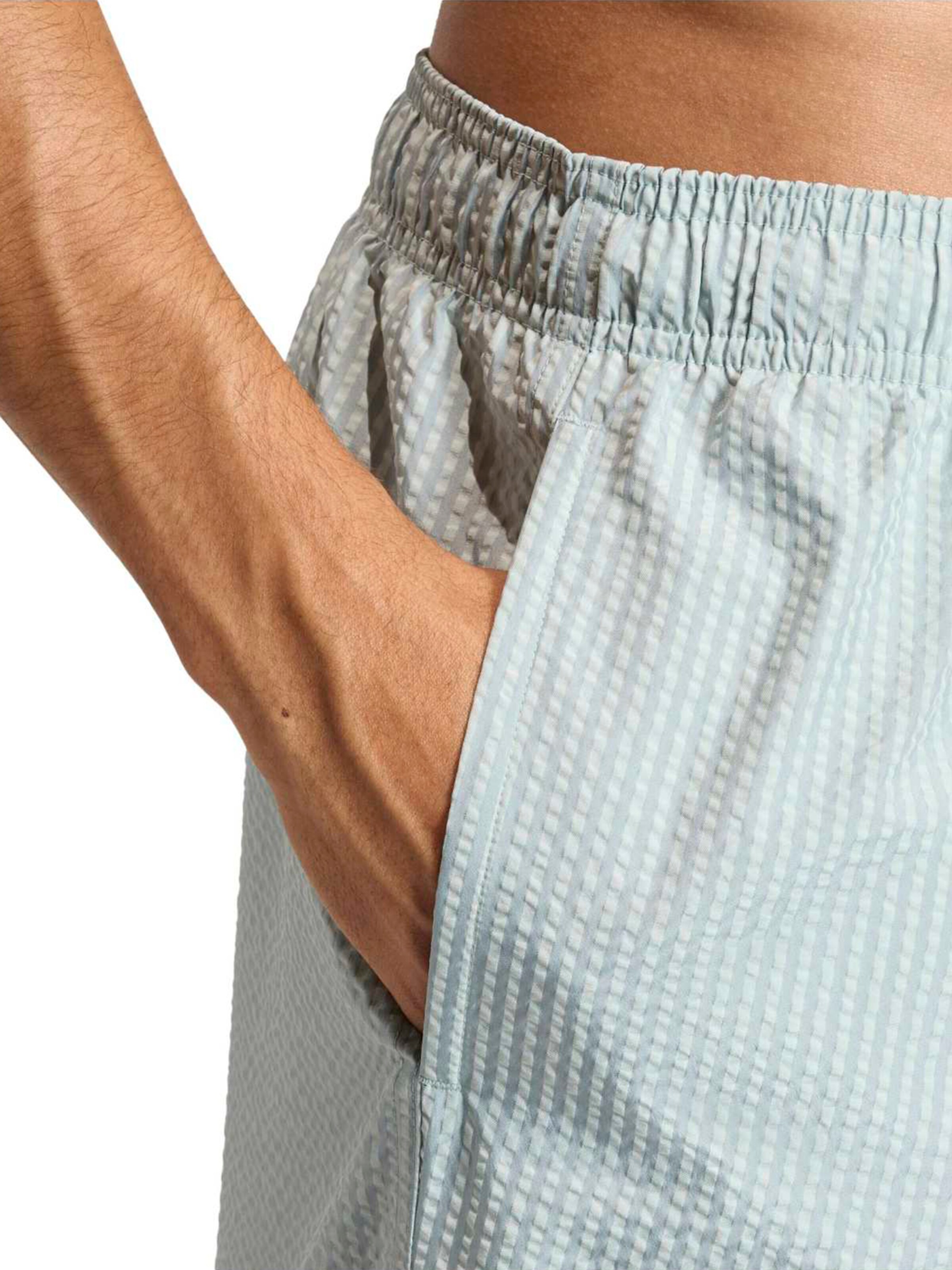 ADIDAS SPORTSWEAR Boardshorts in Grün