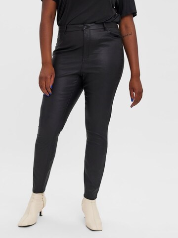 Vero Moda Curve Skinny Jeans 'SANDRA' in Zwart: voorkant