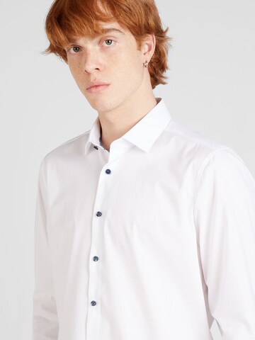 OLYMP Slim Fit Риза 'Level 5' в бяло