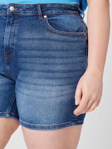 ONLY Carmakoma Regular Shorts 'ENEDA' in Blau