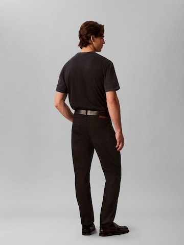 Calvin Klein Jeans Tapered Jeans in Schwarz