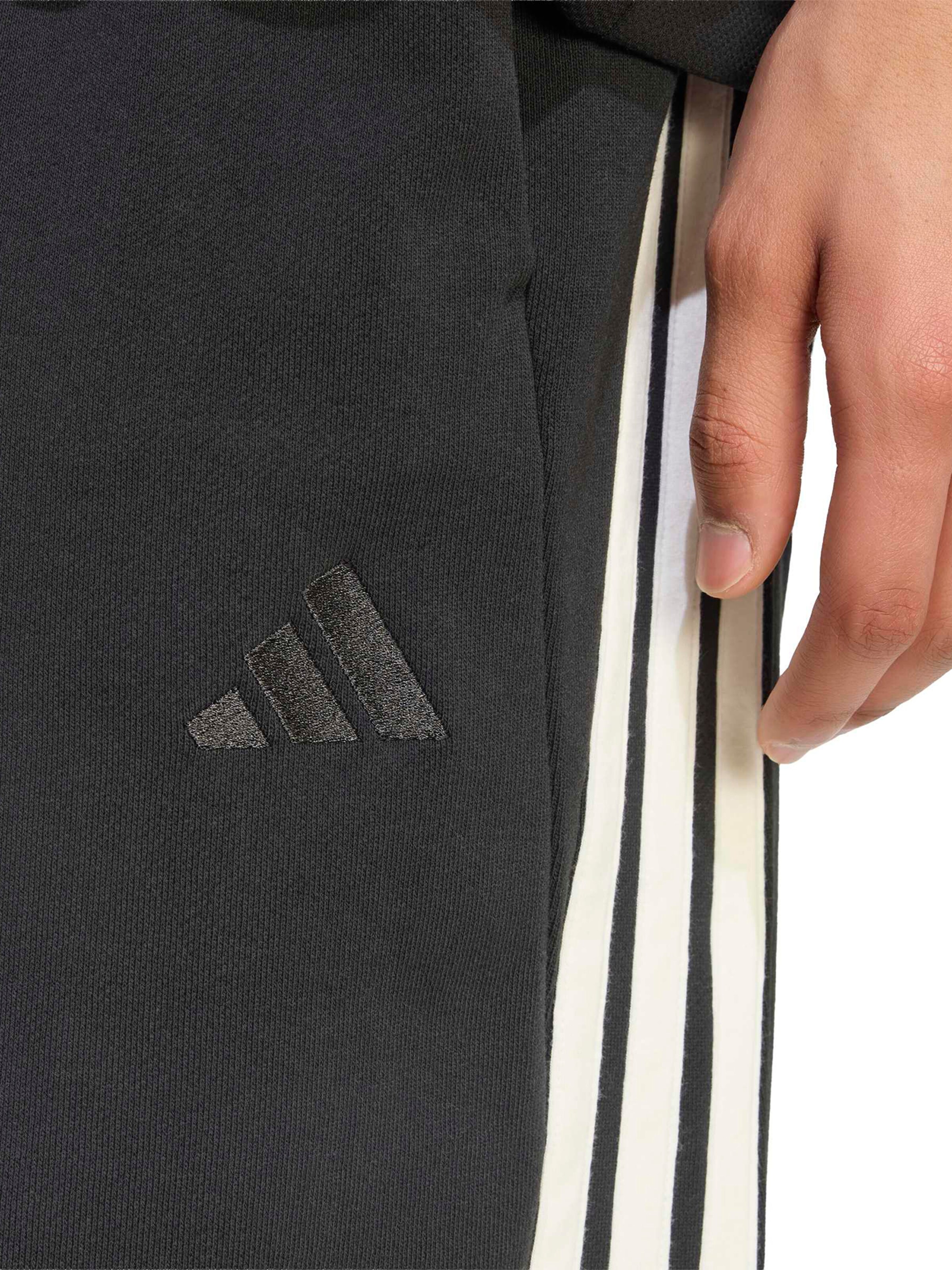ADIDAS SPORTSWEAR Tapered Sportbyxa i svart
