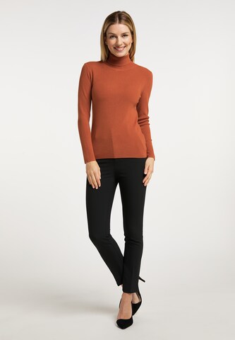 Usha Sweater in Red