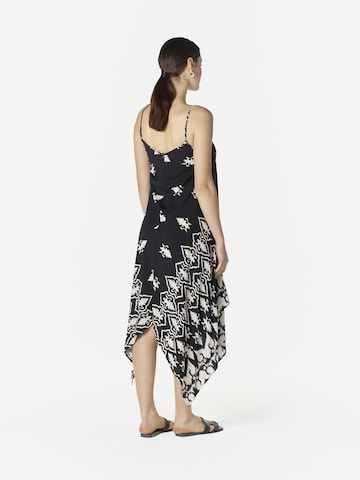 KOROSHI Kleid in Schwarz