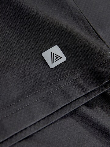 Next tavaline Funktsionaalsed püksid, värv must