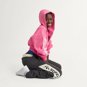 ADIDAS ORIGINALS - Sudadera con cremallera 'AdiSignature' en rosa