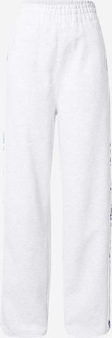 Loosefit Pantaloni 'PLAYBOY' di Missguided in grigio: frontale
