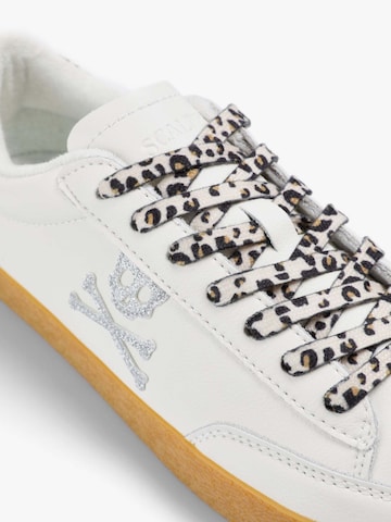 Scalpers Sneaker 'Newgala' in Weiß