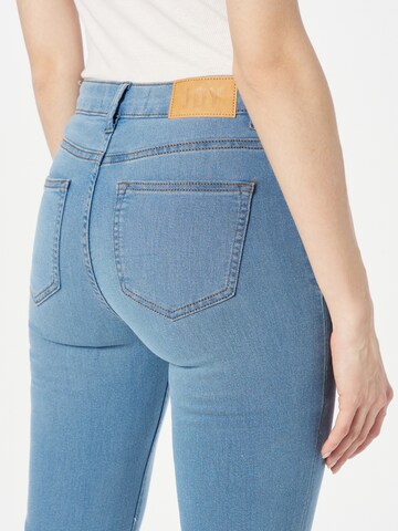 JDY Flared Jeans 'TULGA' in Blauw
