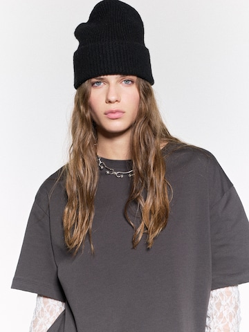Pull&Bear Mütze in Schwarz