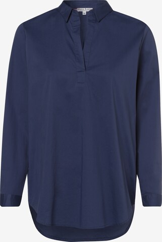 Marie Lund Blouse in Blue: front