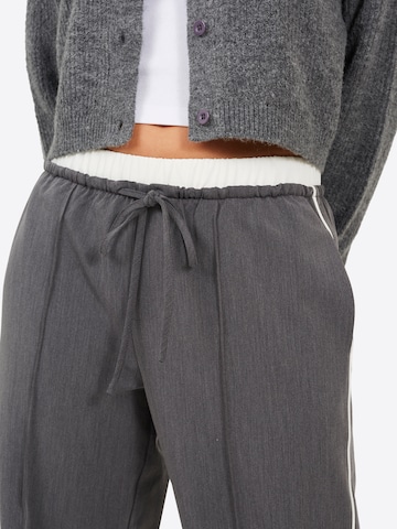 Wide Leg Pantalon à plis BRAVE SOUL en gris