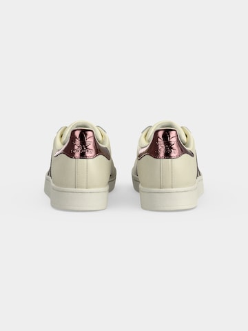 ADIDAS ORIGINALS - Sapatilhas baixas 'Superstar II' em branco