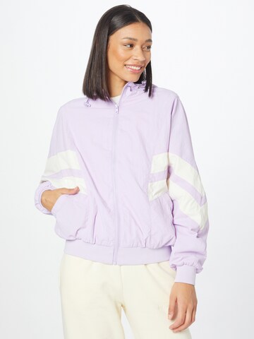 Veste mi-saison 'Crinkle Batwing' Urban Classics en violet : devant