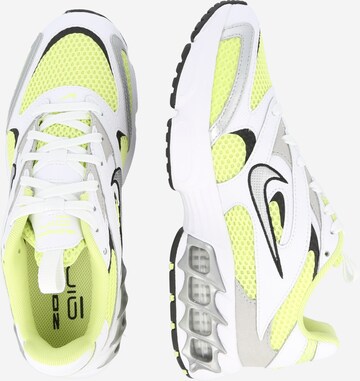 balts Nike Sportswear Zemie brīvā laika apavi 'Zoom Air Fire'