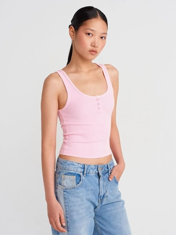 Dilvin Top in Pink: front