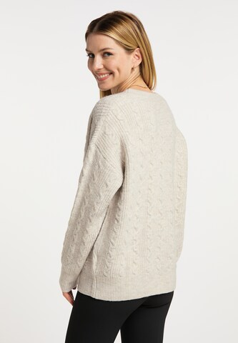 Usha Sweater in White